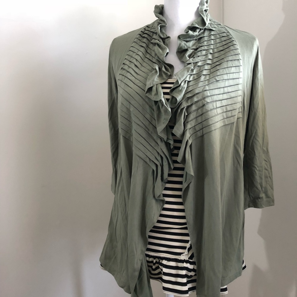 NWT August Silk moss green quarter sleeve cardigan
